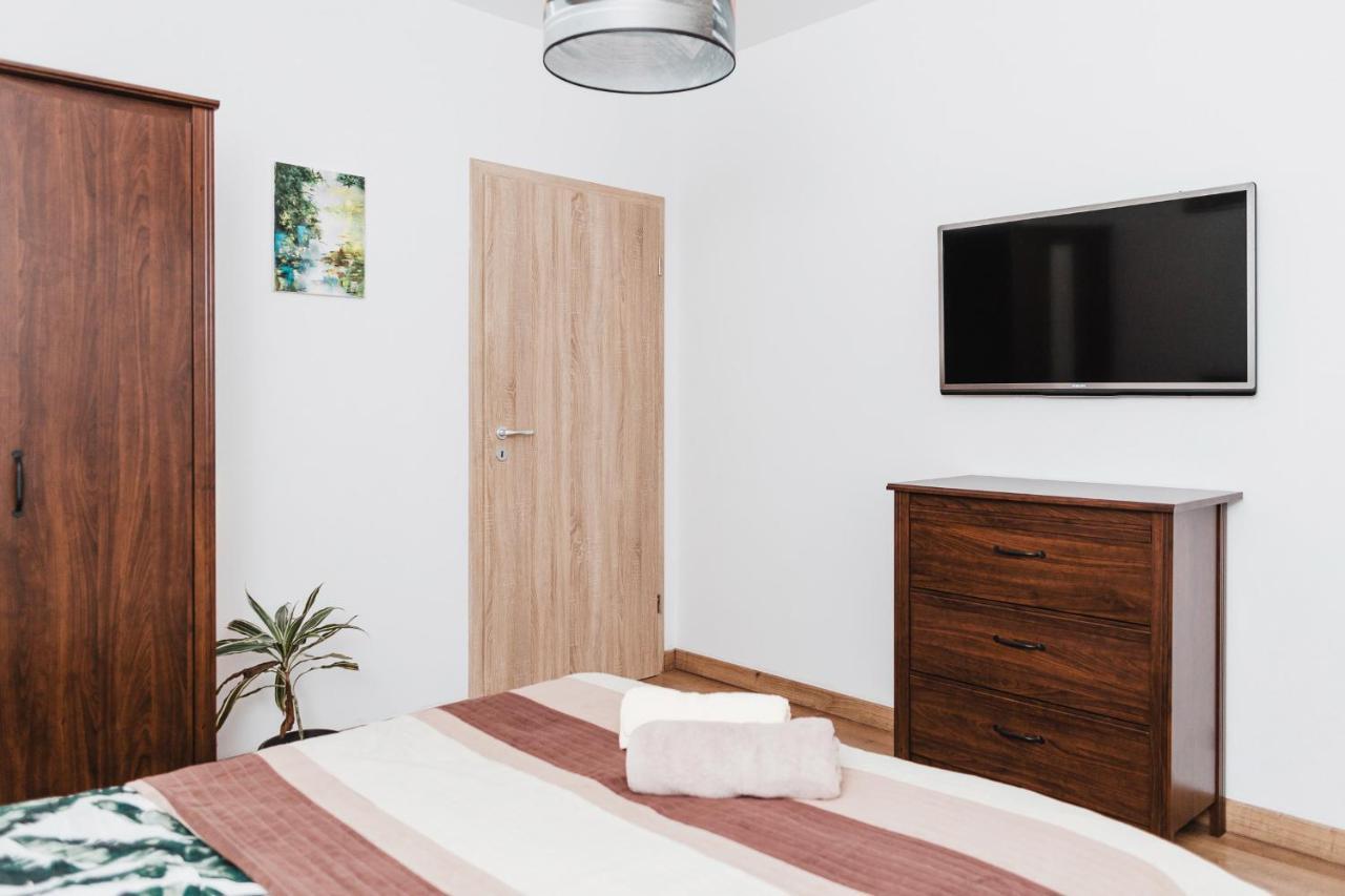 City View Apartment With Free Parking Cluj-Napoca Esterno foto