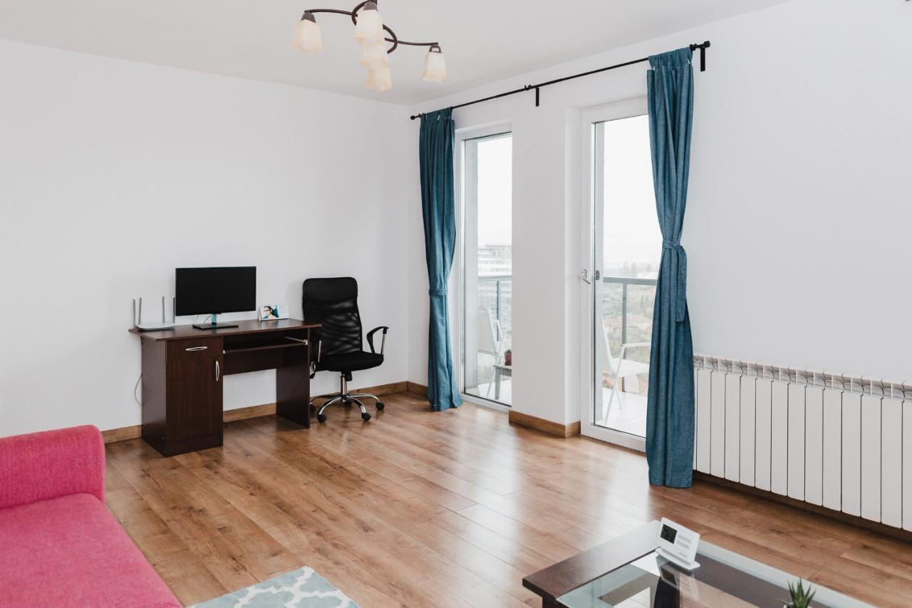 City View Apartment With Free Parking Cluj-Napoca Esterno foto